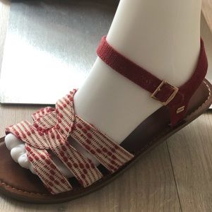 TOMS/ Red Flat Sandals